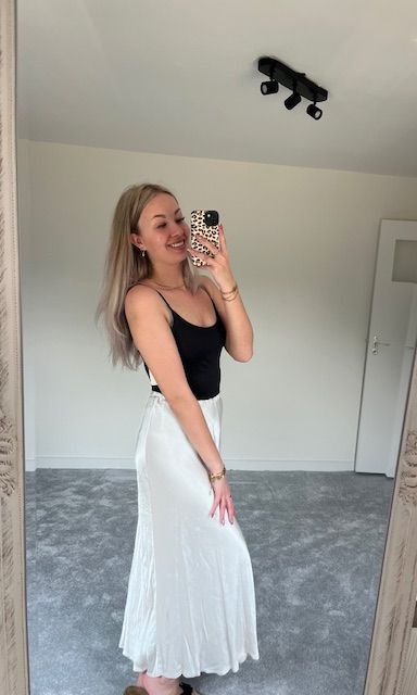 Satin rok
