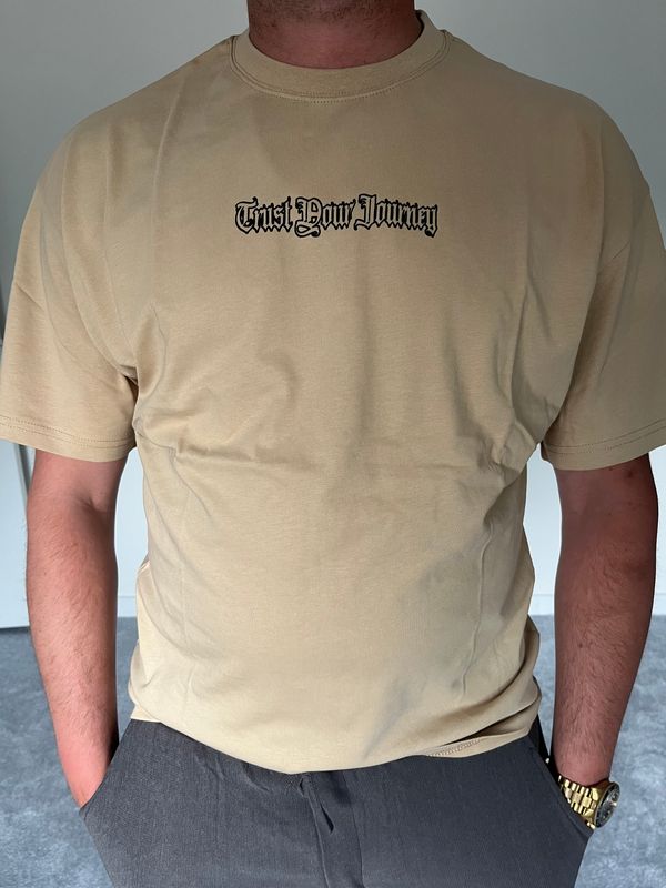 T-shirt beige