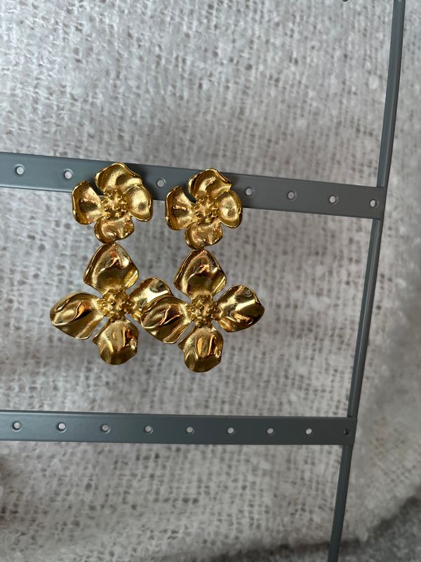 Bloom earrings