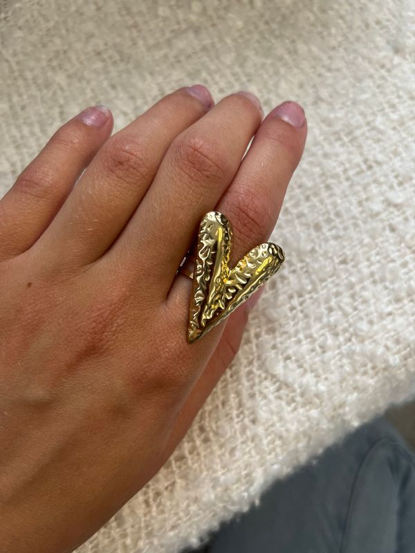 Big heart ring