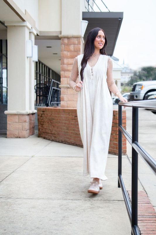 Ravishing Roads V Neck Pleated Sleeveless Jumpsuit