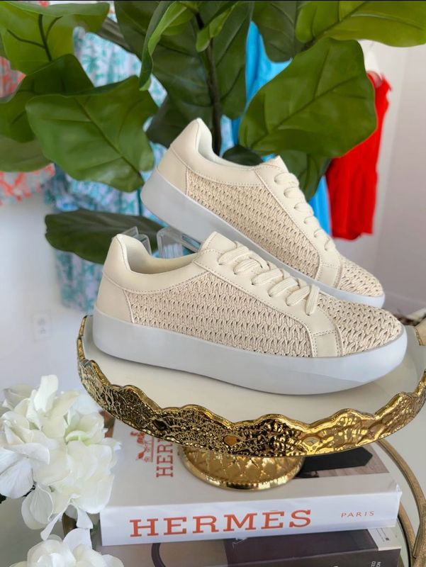 Dolea Sneaker 