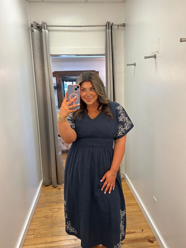 Many Memories Kimono Sleeve Embroidered Midi Dress
