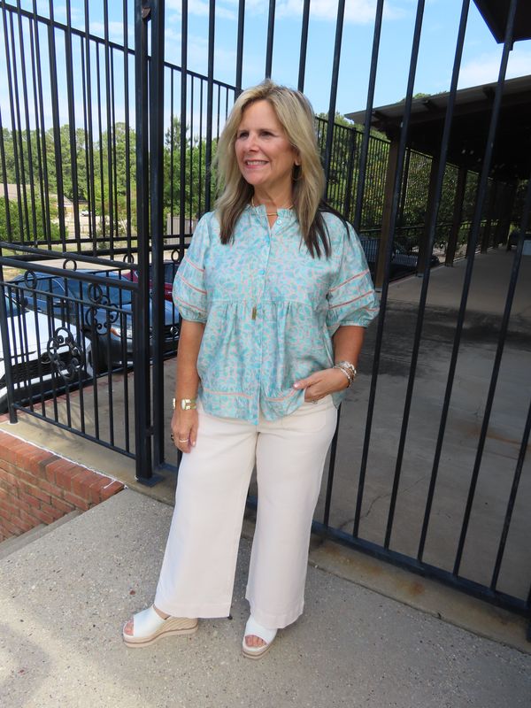 Dancing Daydream Print Puffed Short Sleeve Top