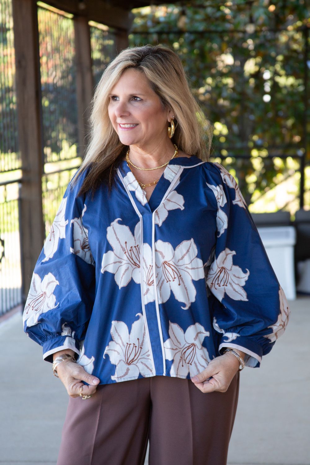 Chase the Light Floral 3/4 Sleeve Piping Top