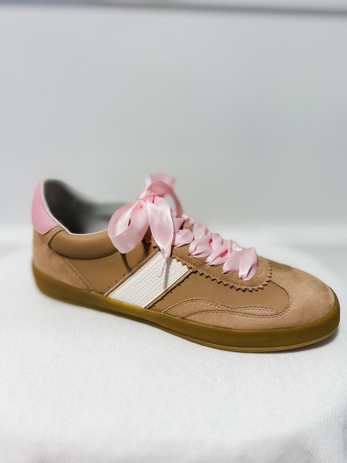 Dixie Sneaker
