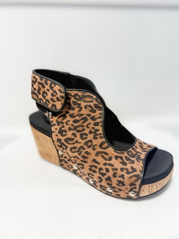 Frisky Wedge