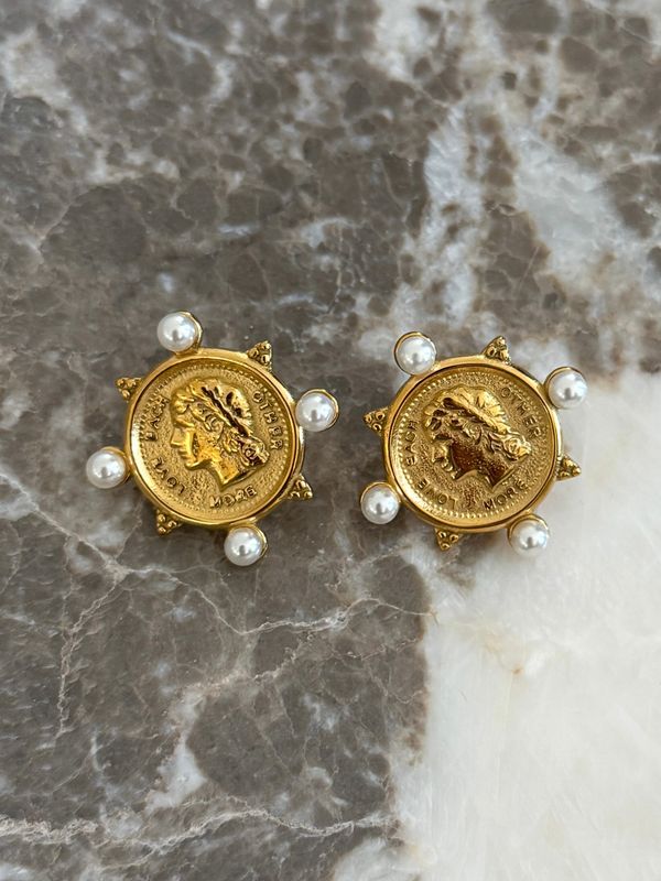 Chan Sutt Pearl Coin Earring GOLD