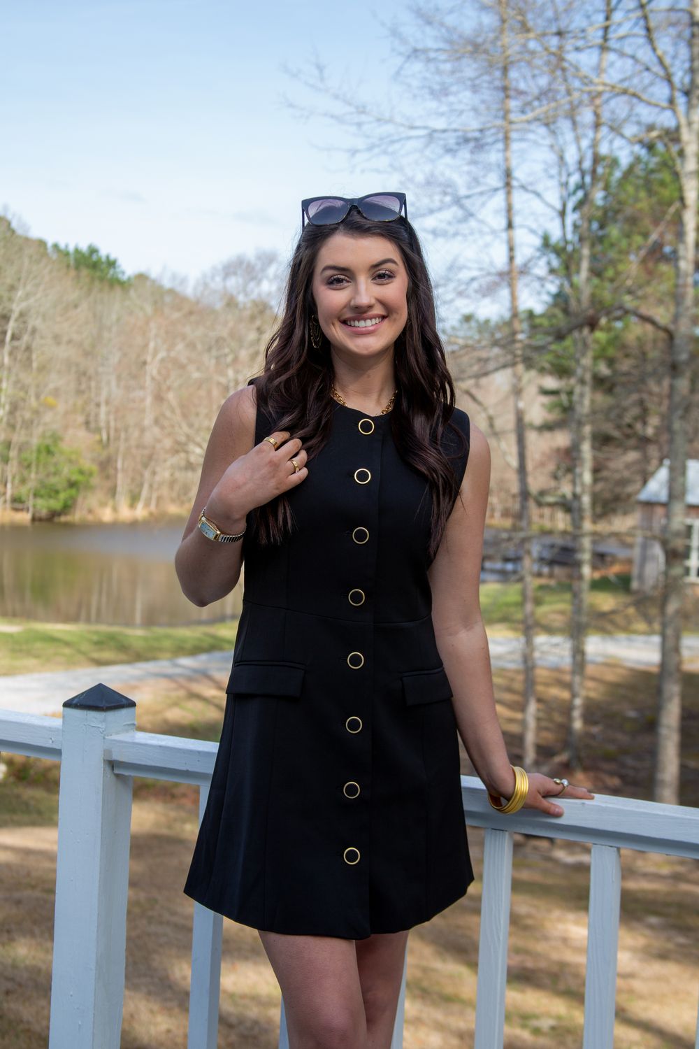 Very Fitting Sleeveless Button Down Detail Dress