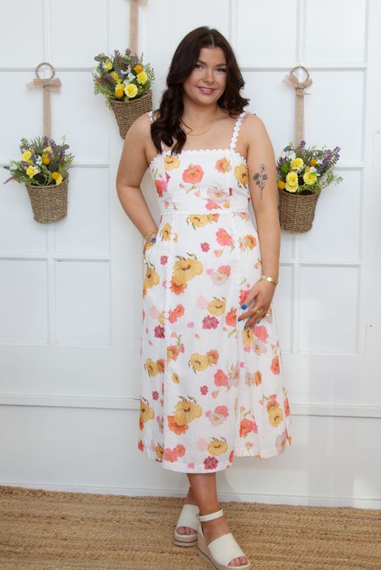 Runway Romance Floral Sleeveless Contrast Lace Midi Dress