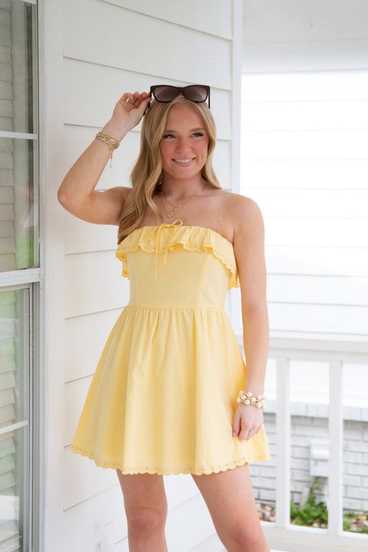 Very Convincing Strapless Eyelet Scallop Detail Mini Dress