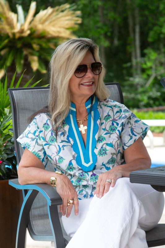 Palms Away Botanical Accent Trim Top