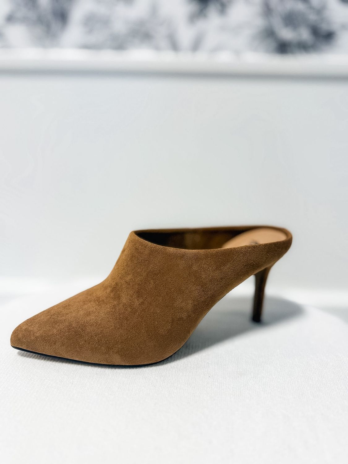Sneek Peek Heel