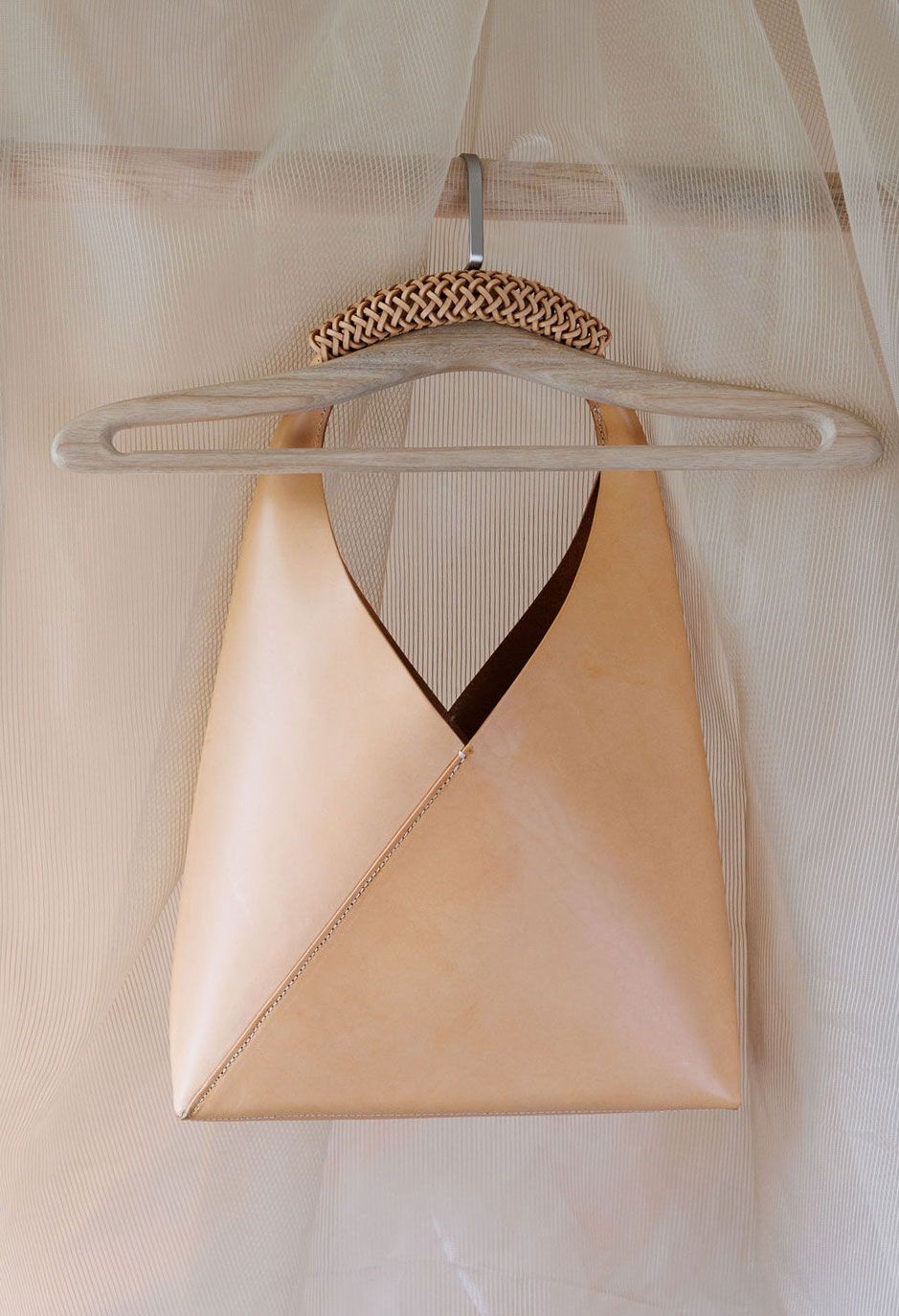 全てのアイテム Woven Bag Triangle Leather バッグ
