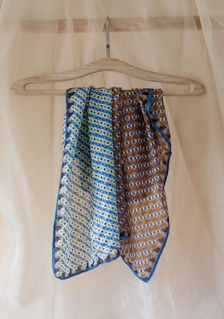 Small Pattern Dots Square Scarf