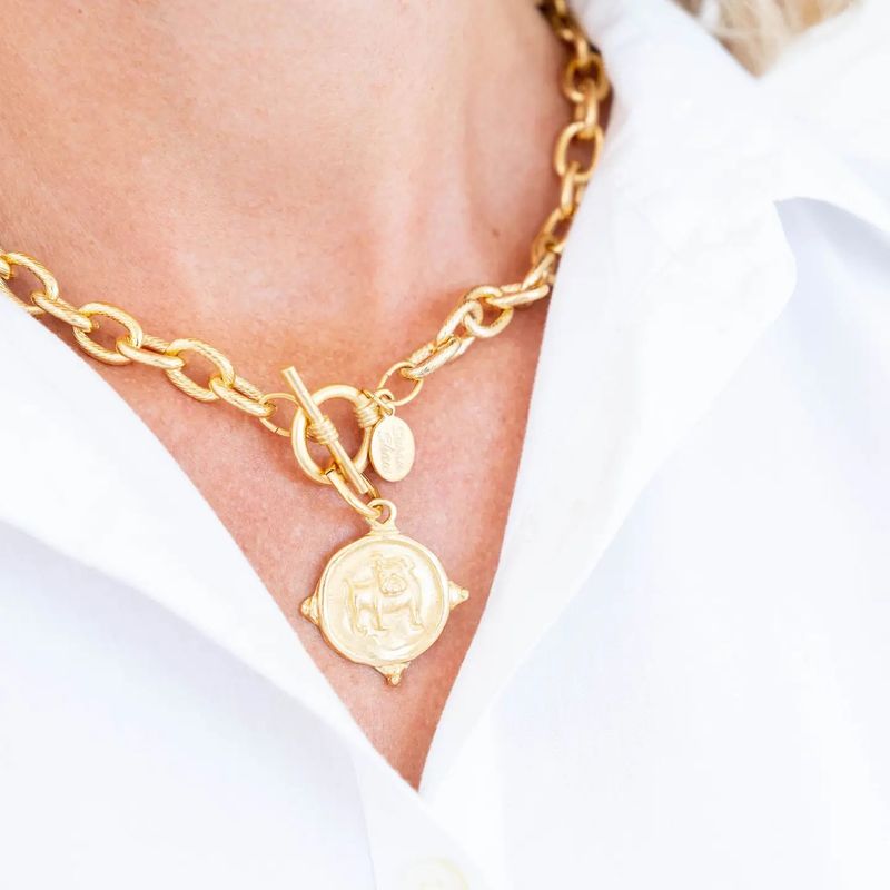 16" Gold Bulldog Intaglio On Toggle Necklace