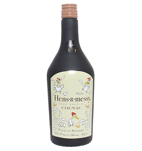 SILLY SQUEAKERS LIQUOR BOTTLE HENS R MESSY