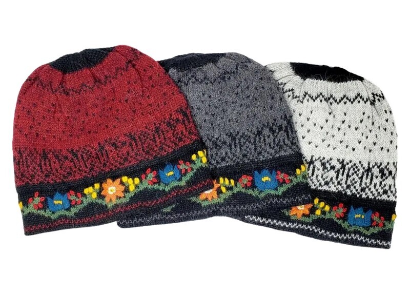 Embroidered Leaf Hat