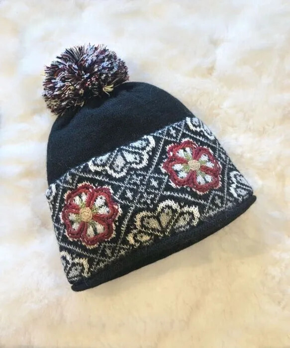 Sienna Alpaca Cap