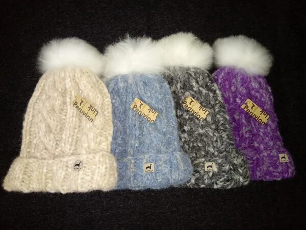 Marshmallow Trenza Alpaca Hat