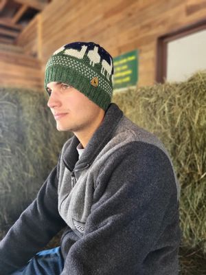 Alpaquita hat with Alpacas