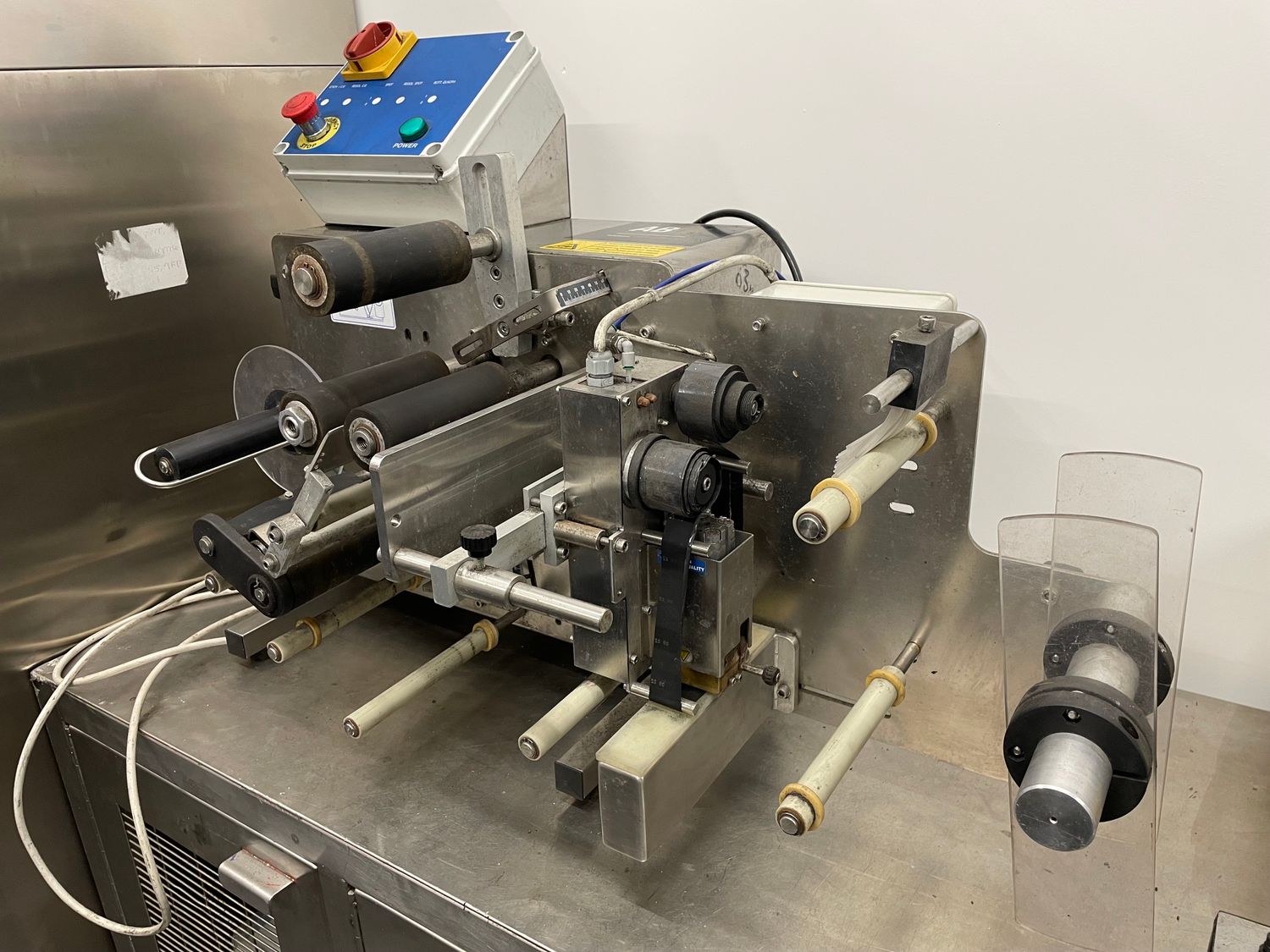 SA1 Bottle Labeller - Second Hand