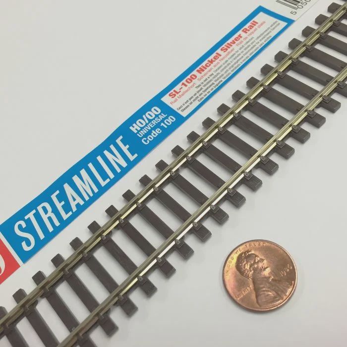 25 pieces Flex Track 36 in Wood Tie Nickel Silver Code 100
