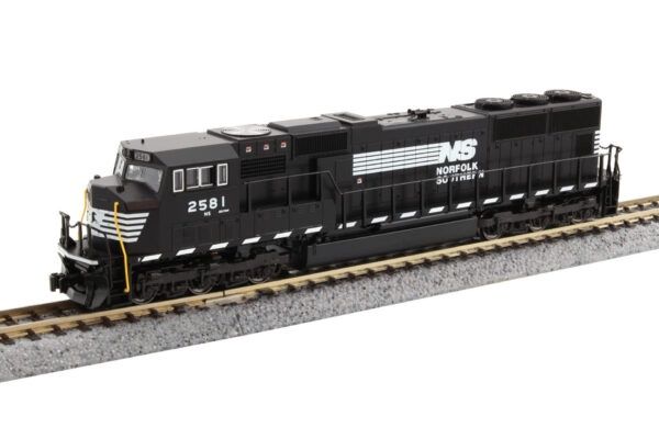 EMD SD70M Flat Radiator Norfolk Southern #2581