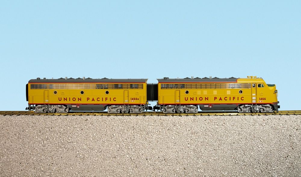 UNION PACIFIC F7 AB UNITS YELLOW/GRAY