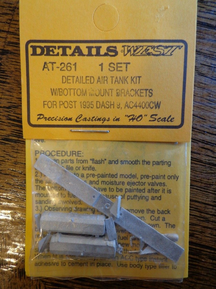 Detailed Air Tank Kit w/ Bottom Mount Brackets