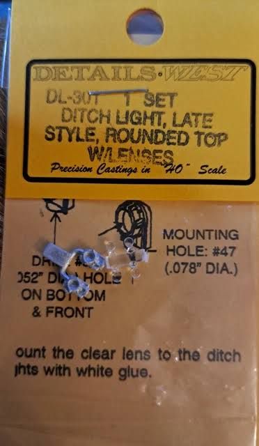 Ditch Light, Late Style, Rounded Top w/ Lenses