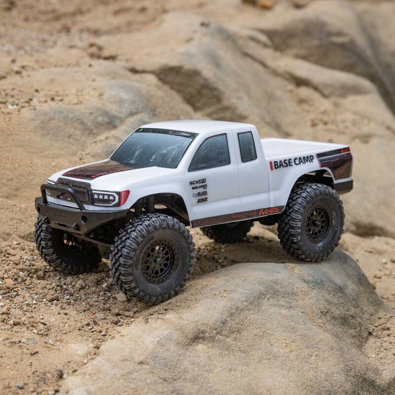 Axial 1/24 SCX24 Base Camp 4X4 RTR Brushed Rock Crawler (Battery &amp; Charger Included), White