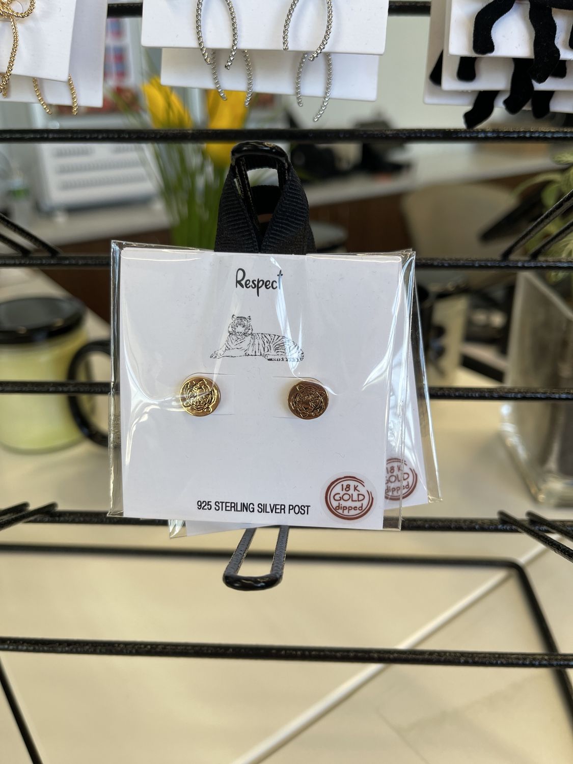GOOD FEELING GOLD TIGER EARRING