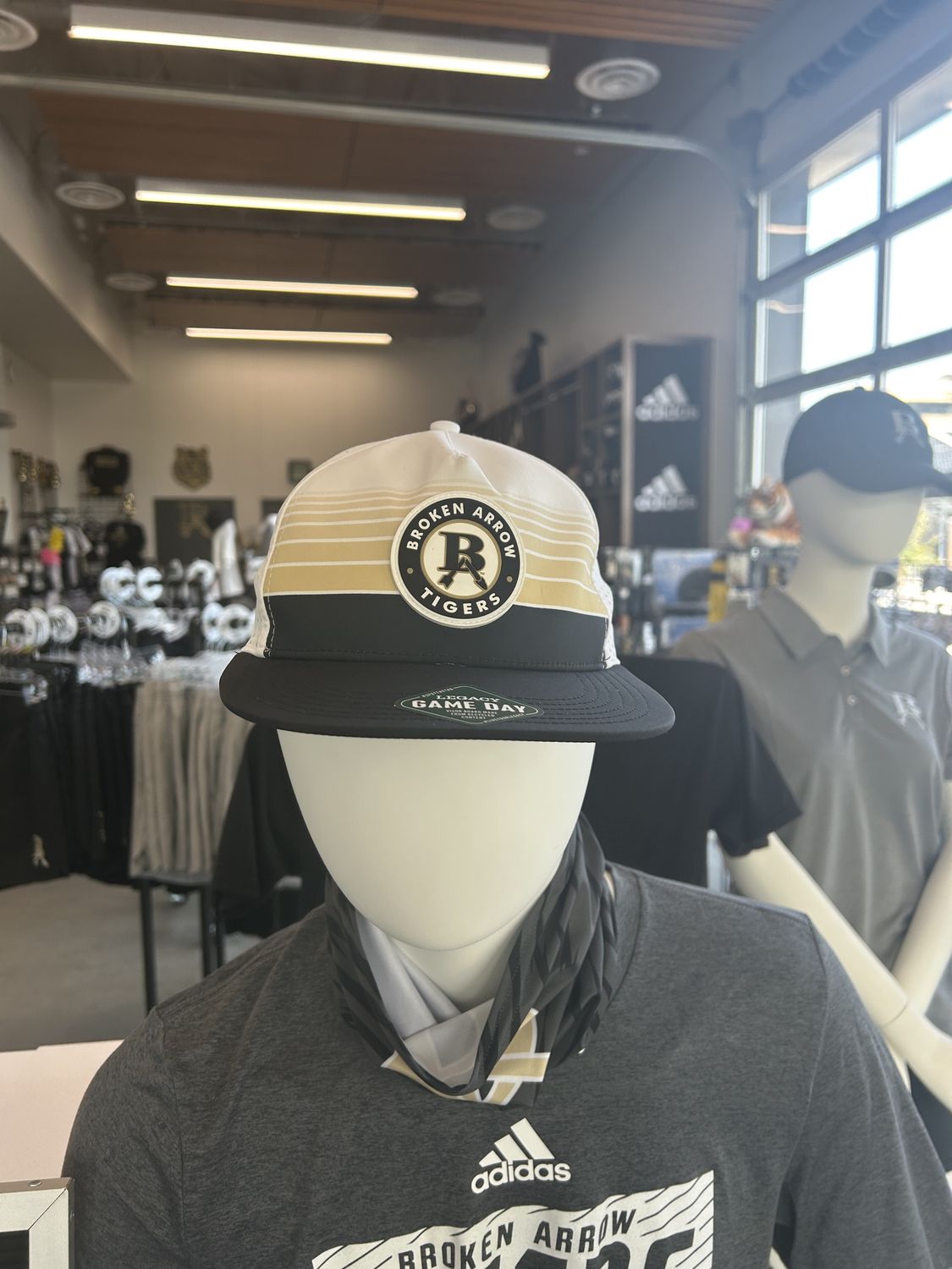 L2 GAMEDAY STRIPE HAT