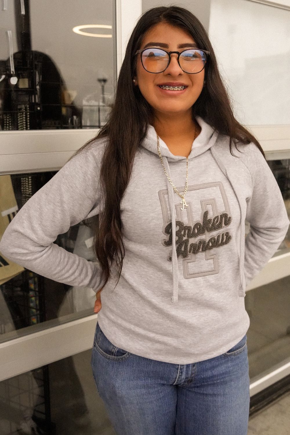 MV LADIES HOOD WITH APPLIQUE