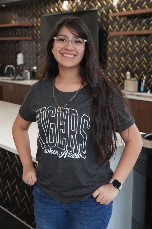 CD MUST HAVE BLING TEE