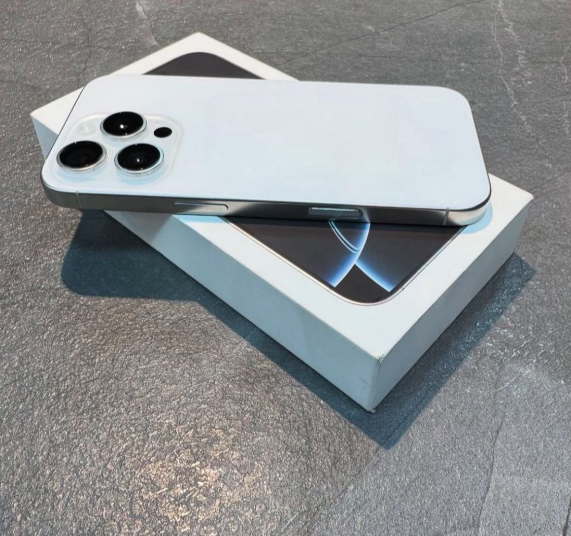 16 PRO MAX  (  CLOUD FREE  )