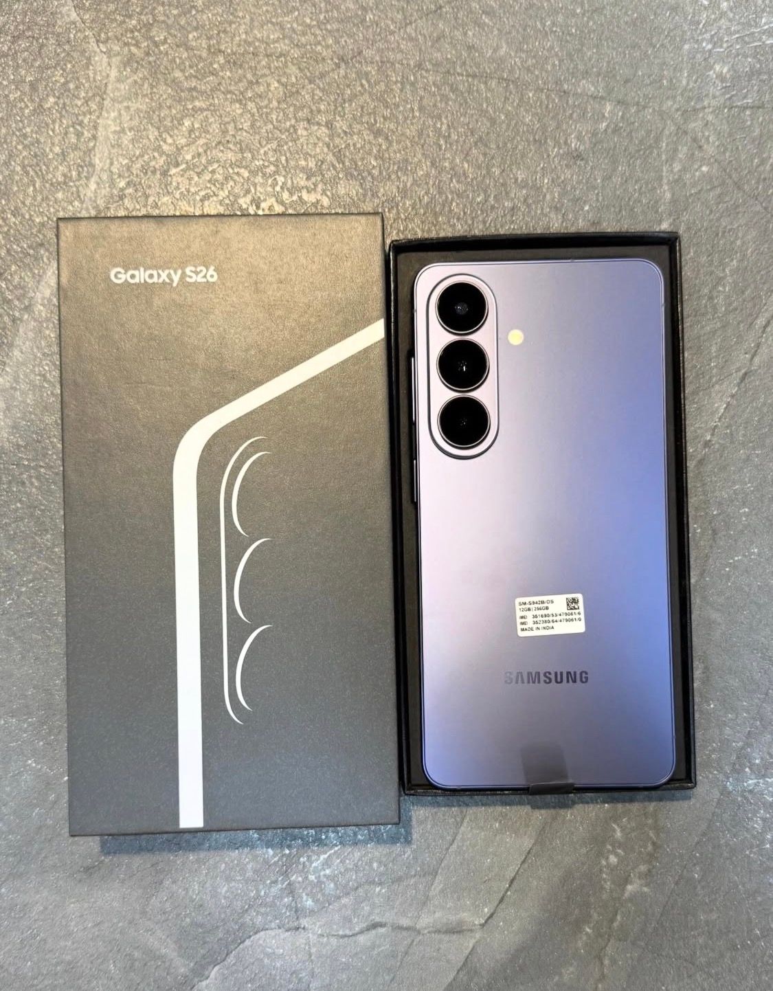 SAMSUNG Galaxy S26 256GB