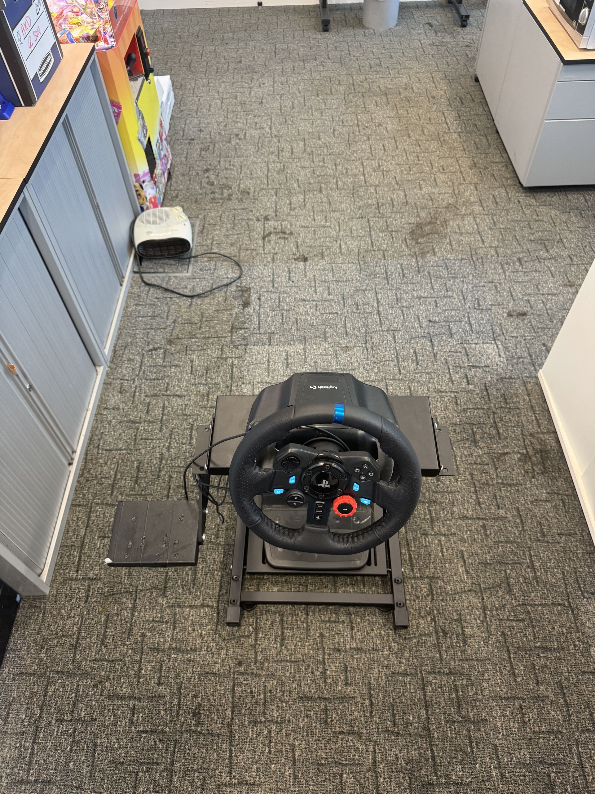 Logitech Steering Wheel and Pedals with Stand (PS5)