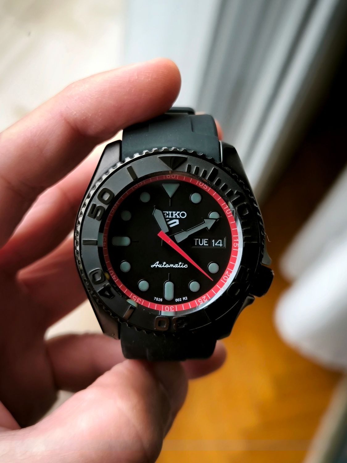 Seiko Mod Skx Black Red 42mm NH36 Automatic watch