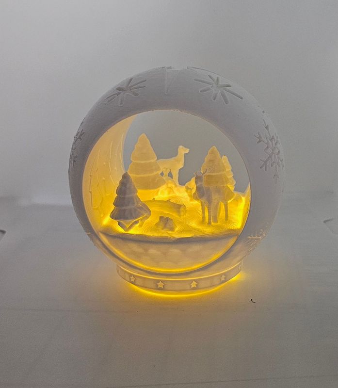 Beleuchtete Weihnachtskugel