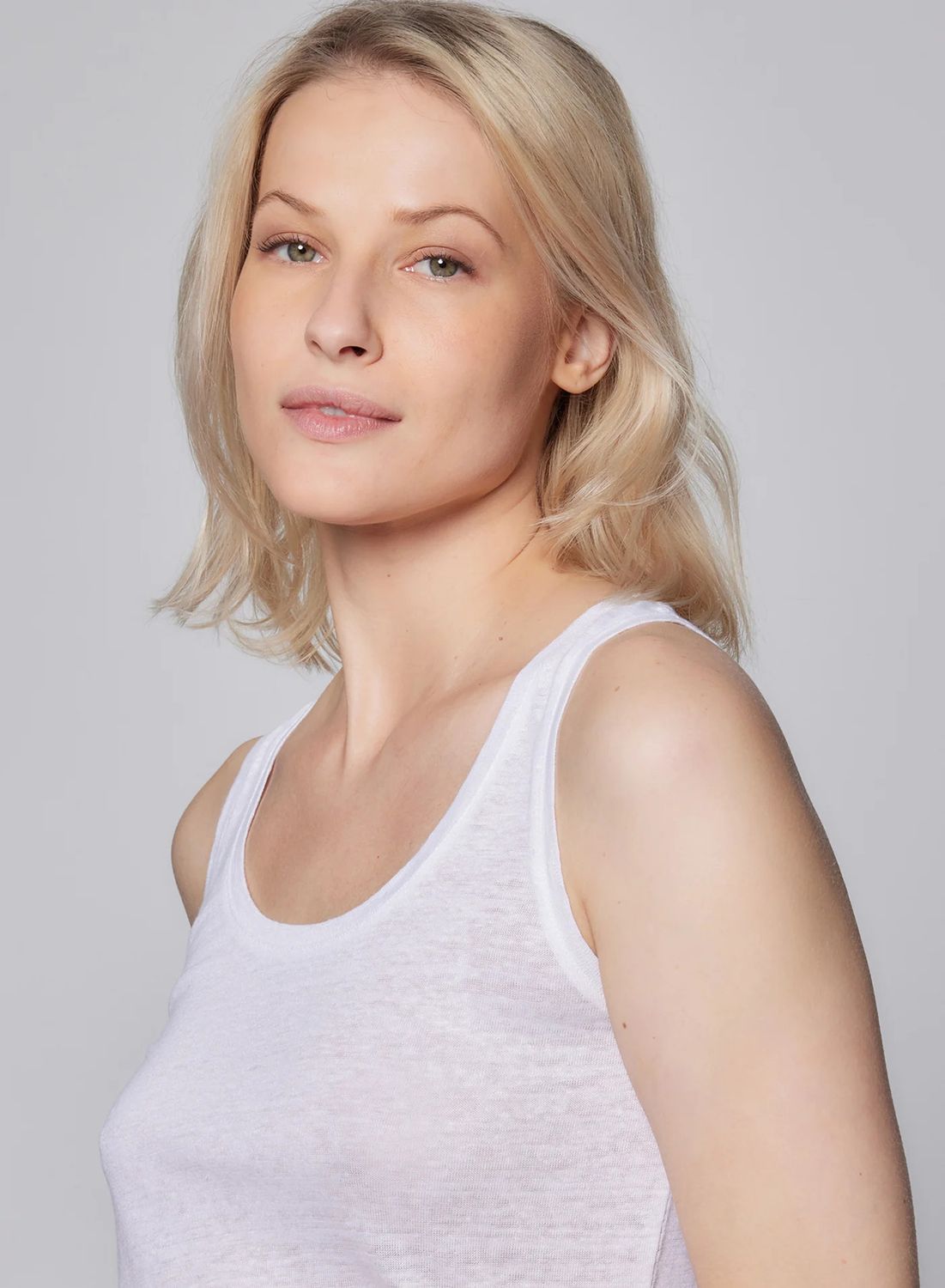 Stretch Linen Tank (M011FDE121)
