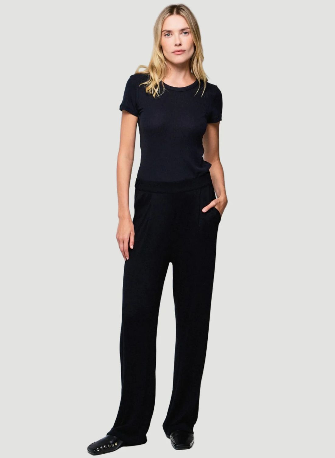 Soft Touch Soft Leg Pant (M001FPA079)