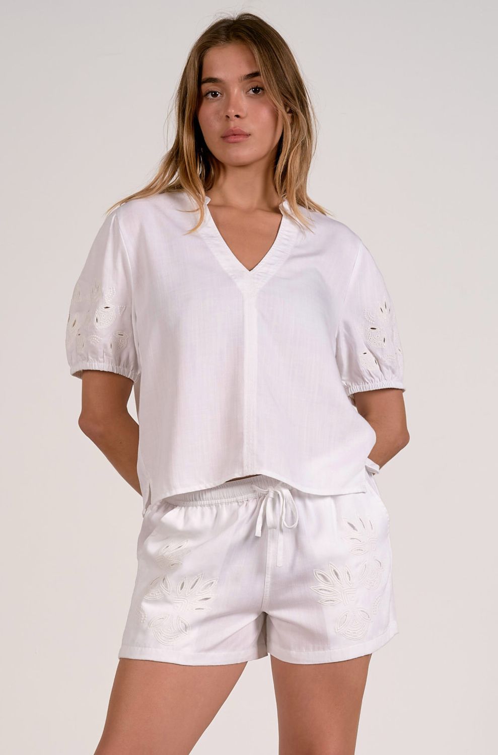 Eyelet Side Pocket Shorts