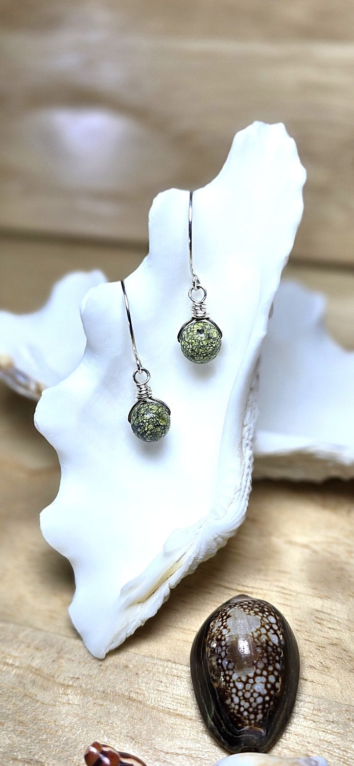 Serpentine 8mm Sterling Silver Earrings