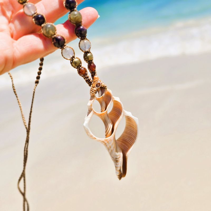 Ocean & Earth Labradorite Necklace Ocean & Earth Labradorite Necklace