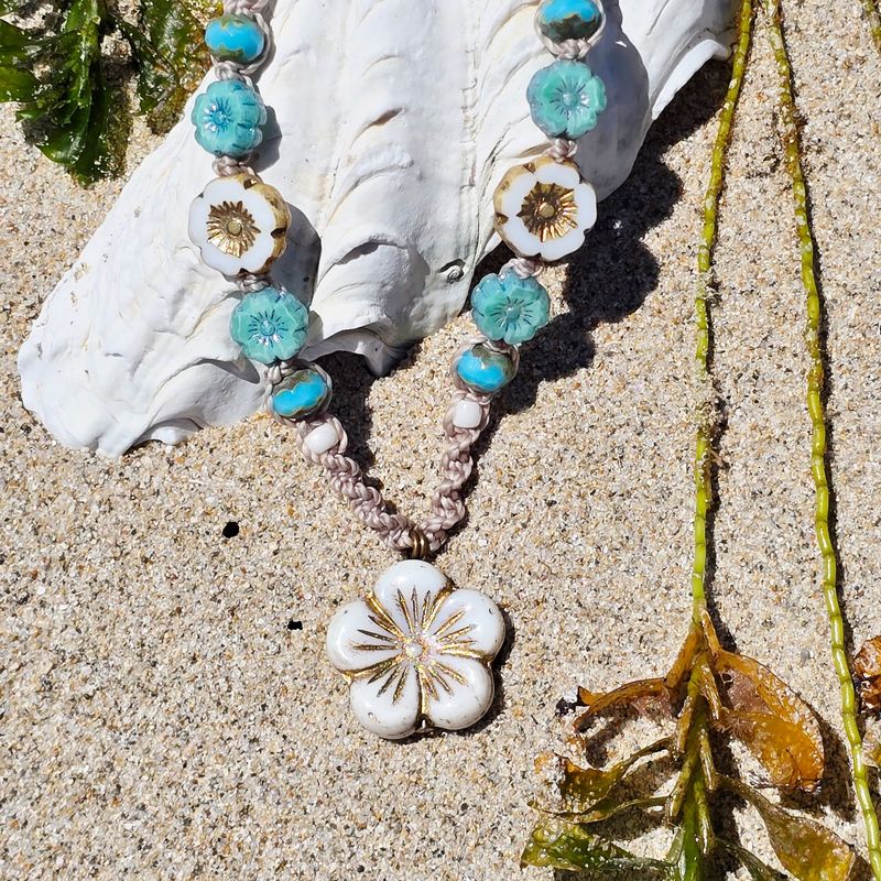 Summer Bloom Necklace - Sunrise Summer Bloom Necklace - Sunrise