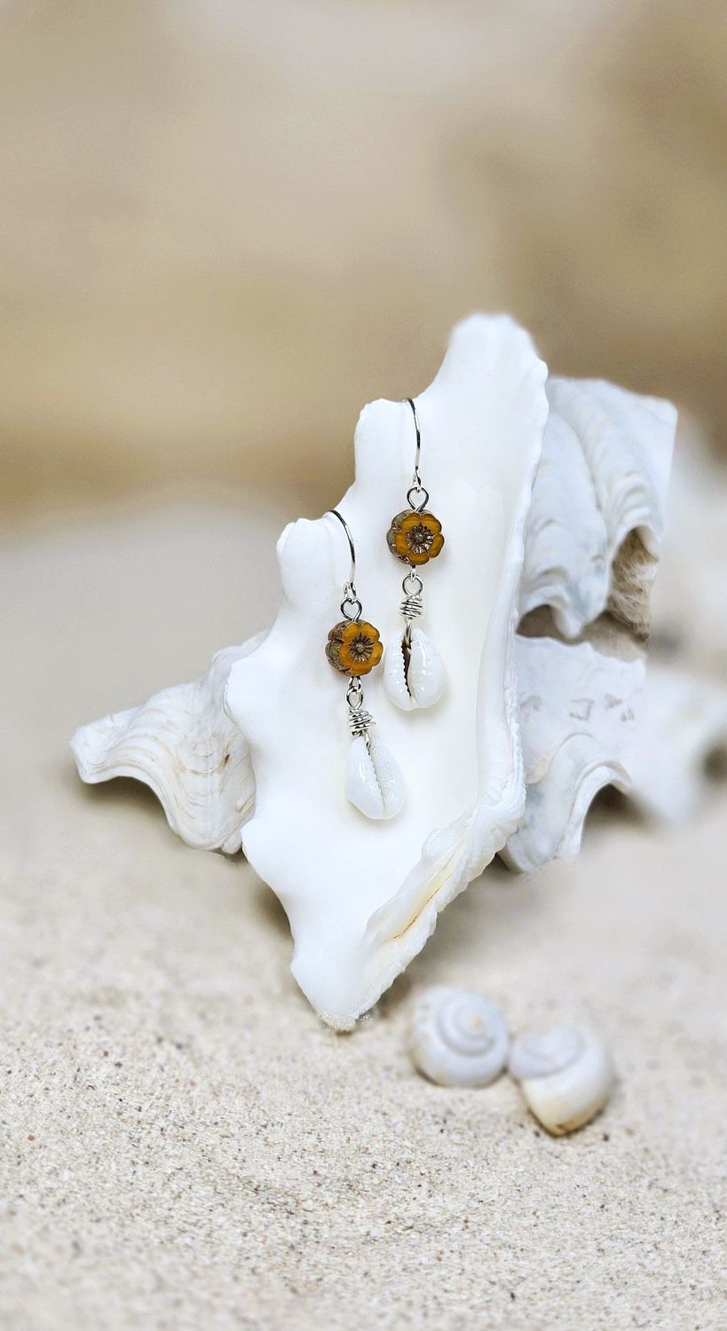 Cowrie & Coastal Bloom Earrings - Sunset