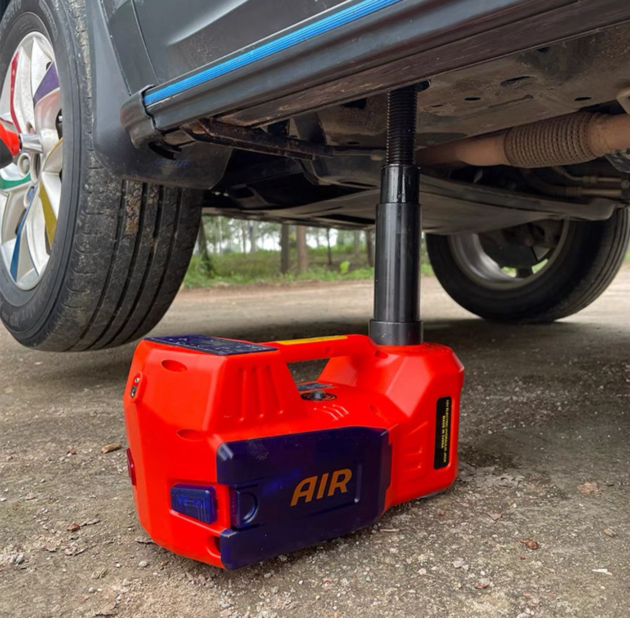 Car multifunctional electric jack