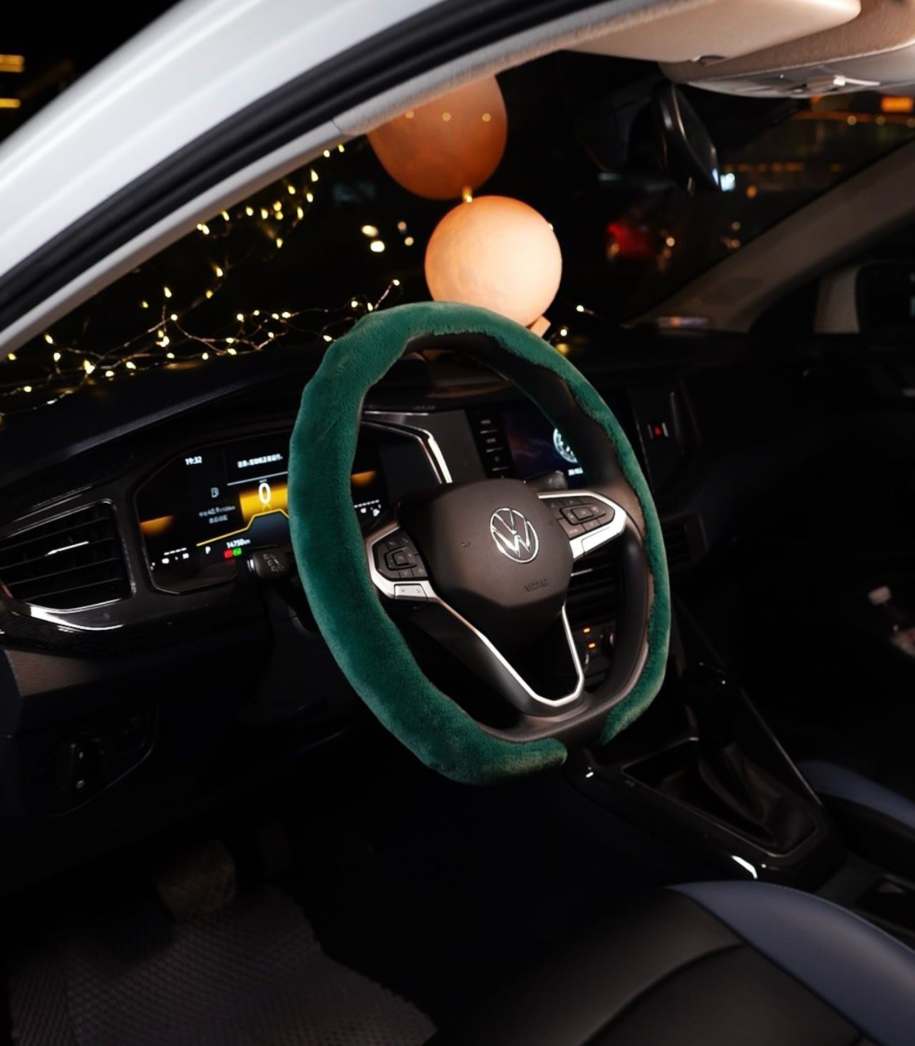 Steering Wheel Luxury Winter Cover